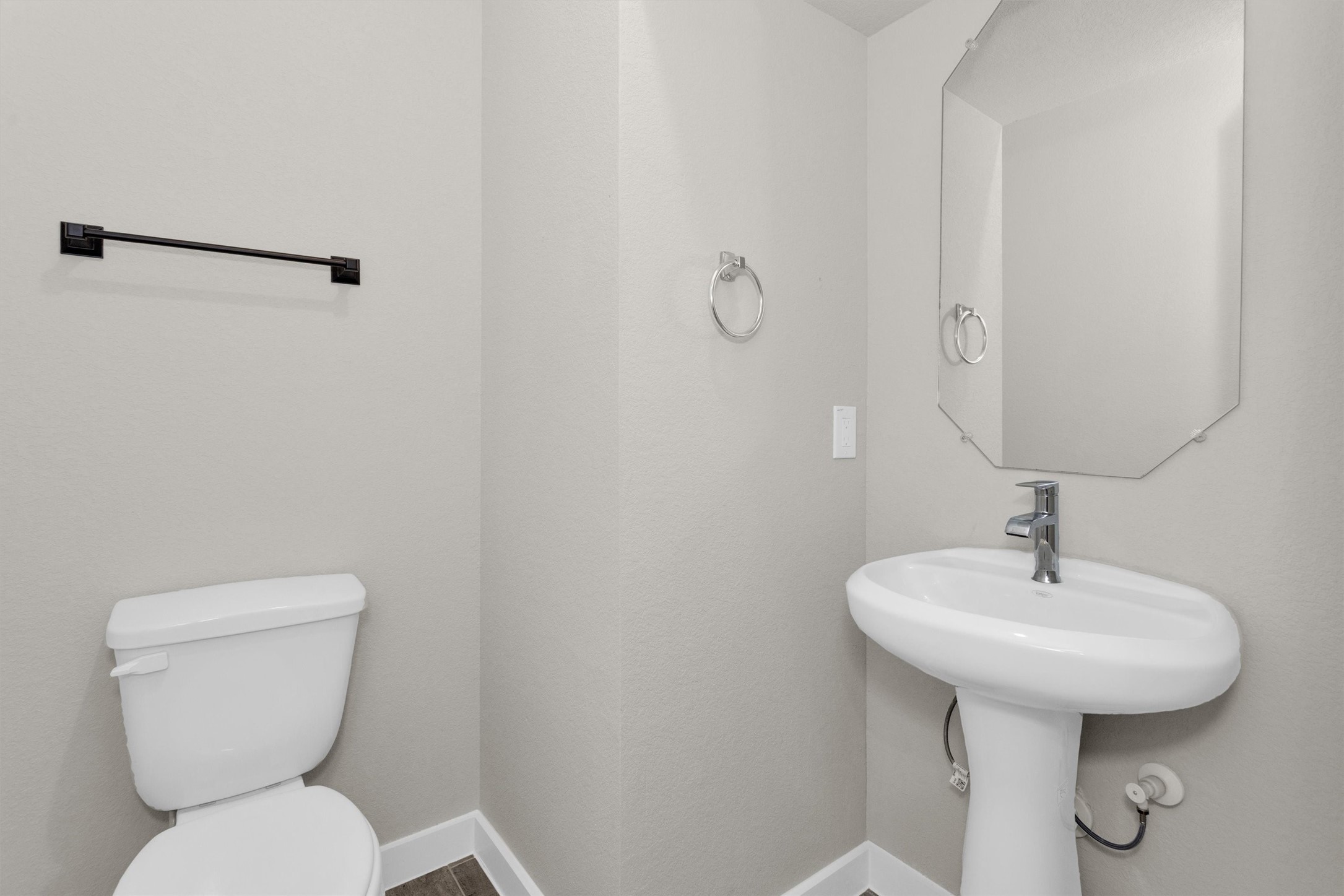 2210 Reed Cave Ln Spring Spring, TX 77386 - Photo 38 of 39 Half bathroom downstairs.