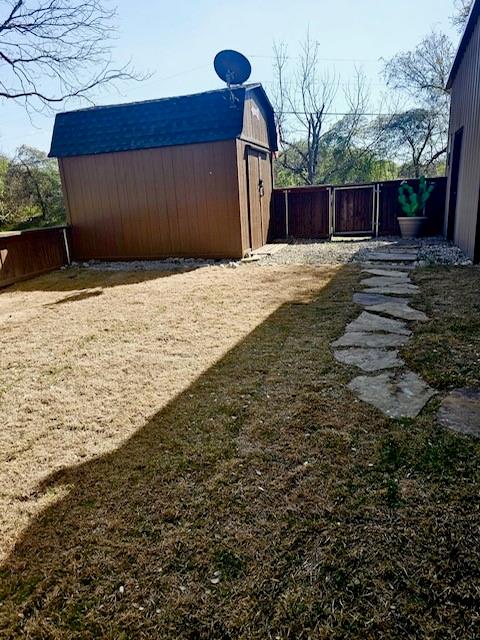 1161 Riverview Road Millsap, TX 76066 - Photo 8 of 27