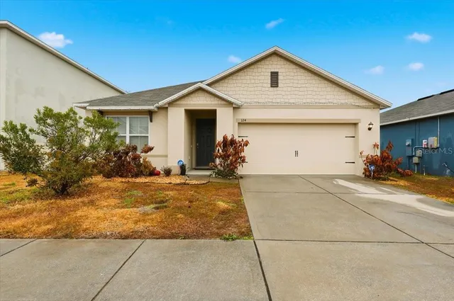 $289,000 | 124 Emanuelle Drive, Winter Haven, FL 33884