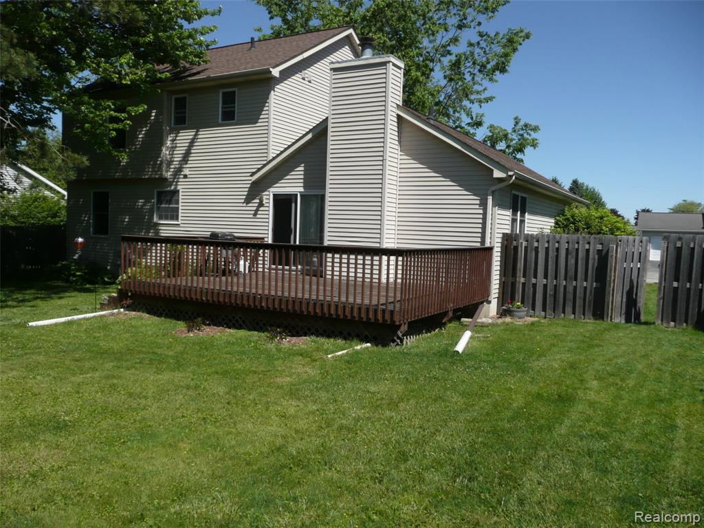 2388 Ava Howell, MI 48843 - Photo 3 of 31