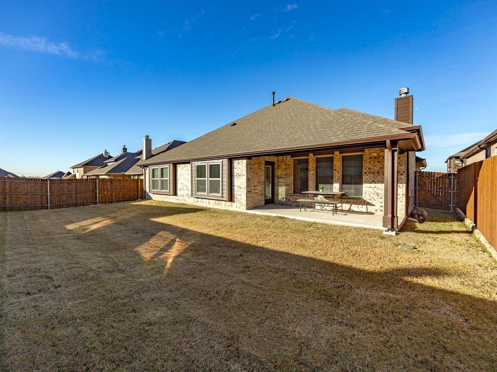 224 Comanche Trail Alvarado, TX 76009 - Photo 29 of 38