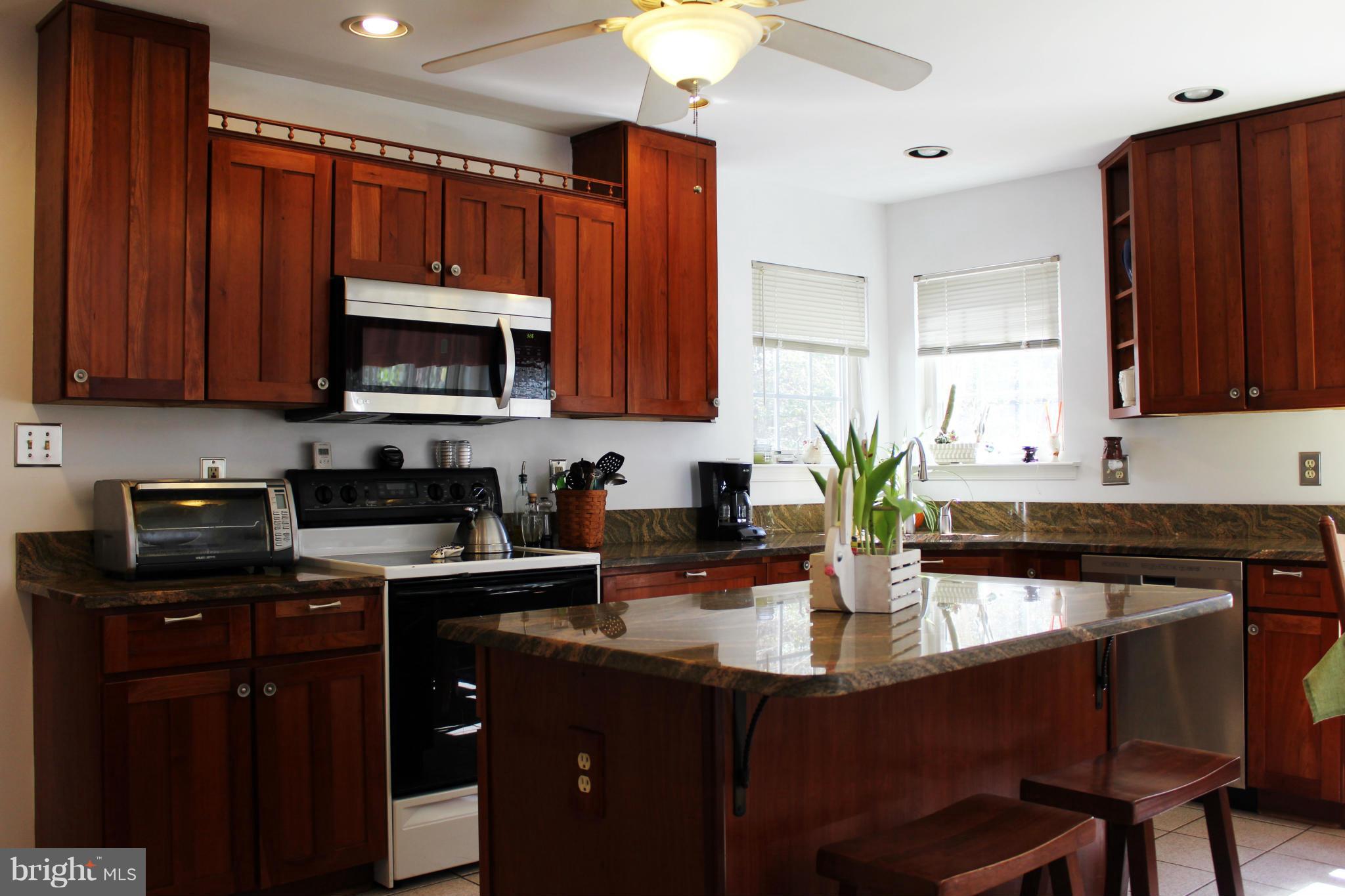 28835 Three Notch Road Mechanicsville, MD 20659 - Photo 12 of 30 Kitchen