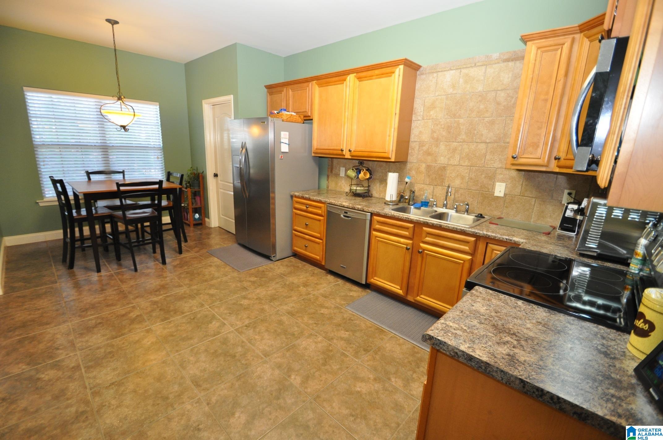 445 Ramsgate Drive Alabaster, AL 35114 - Photo 7 of 22
