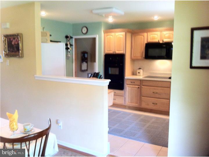 644 Mueller Road Warminster, PA 18974 - Photo 15 of 25 Kitchen