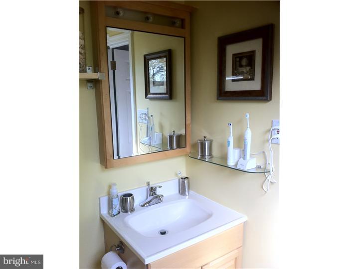 644 Mueller Road Warminster, PA 18974 - Photo 23 of 25 Master Bathroom
