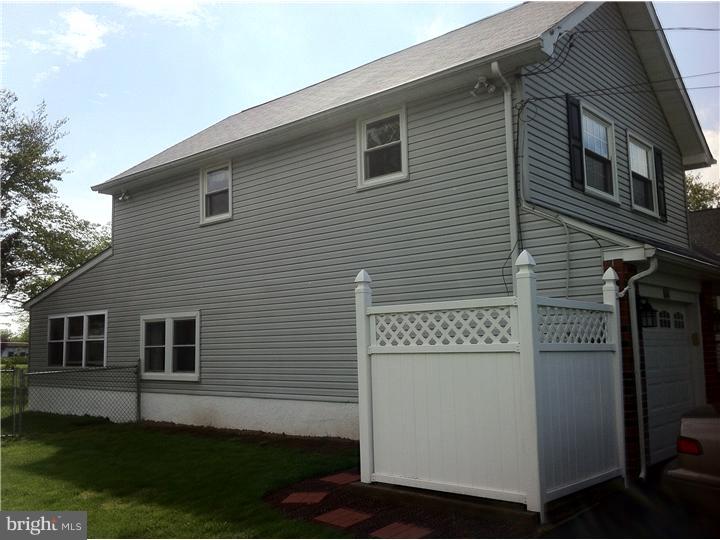 644 Mueller Road Warminster, PA 18974 - Photo 7 of 25 Gallery Image 7
