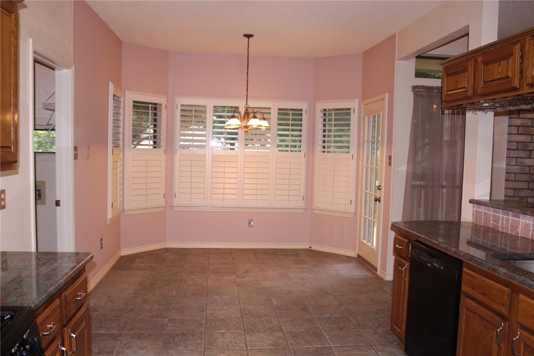 2141 Surrender Avenue Austin, TX 78728 - Photo 3 of 38
