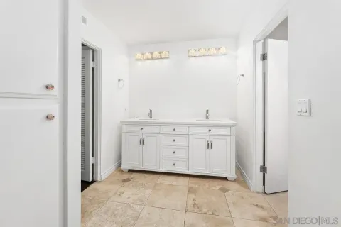 $1,200,000 | 27 Greenview Drive, Carlsbad, CA 92009