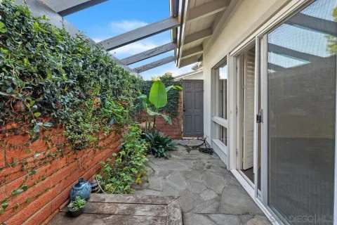 $1,200,000 | 27 Greenview Drive, Carlsbad, CA 92009