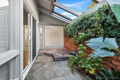 $1,200,000 | 27 Greenview Drive, Carlsbad, CA 92009