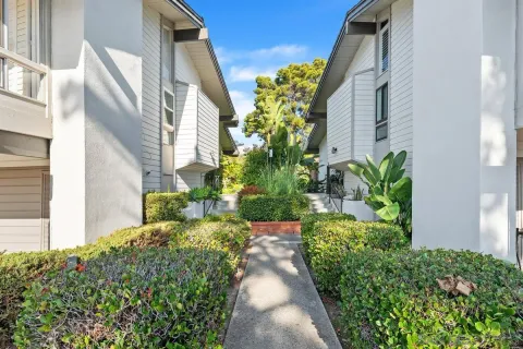 $1,200,000 | 27 Greenview Drive, Carlsbad, CA 92009