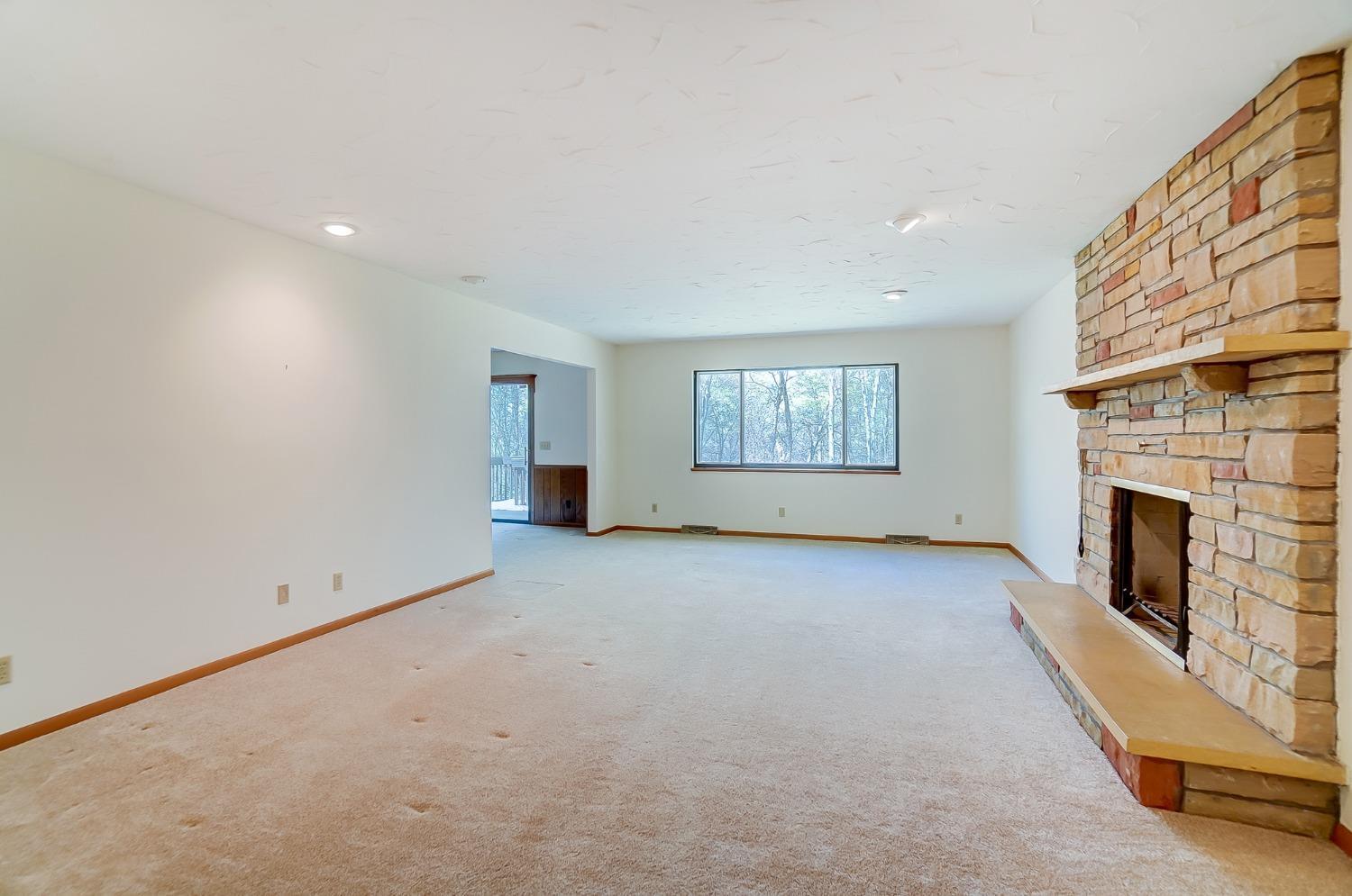 5566 Dry Ridge Road Cincinnati, OH 45252 - Photo 7 of 37 Gallery Image 7