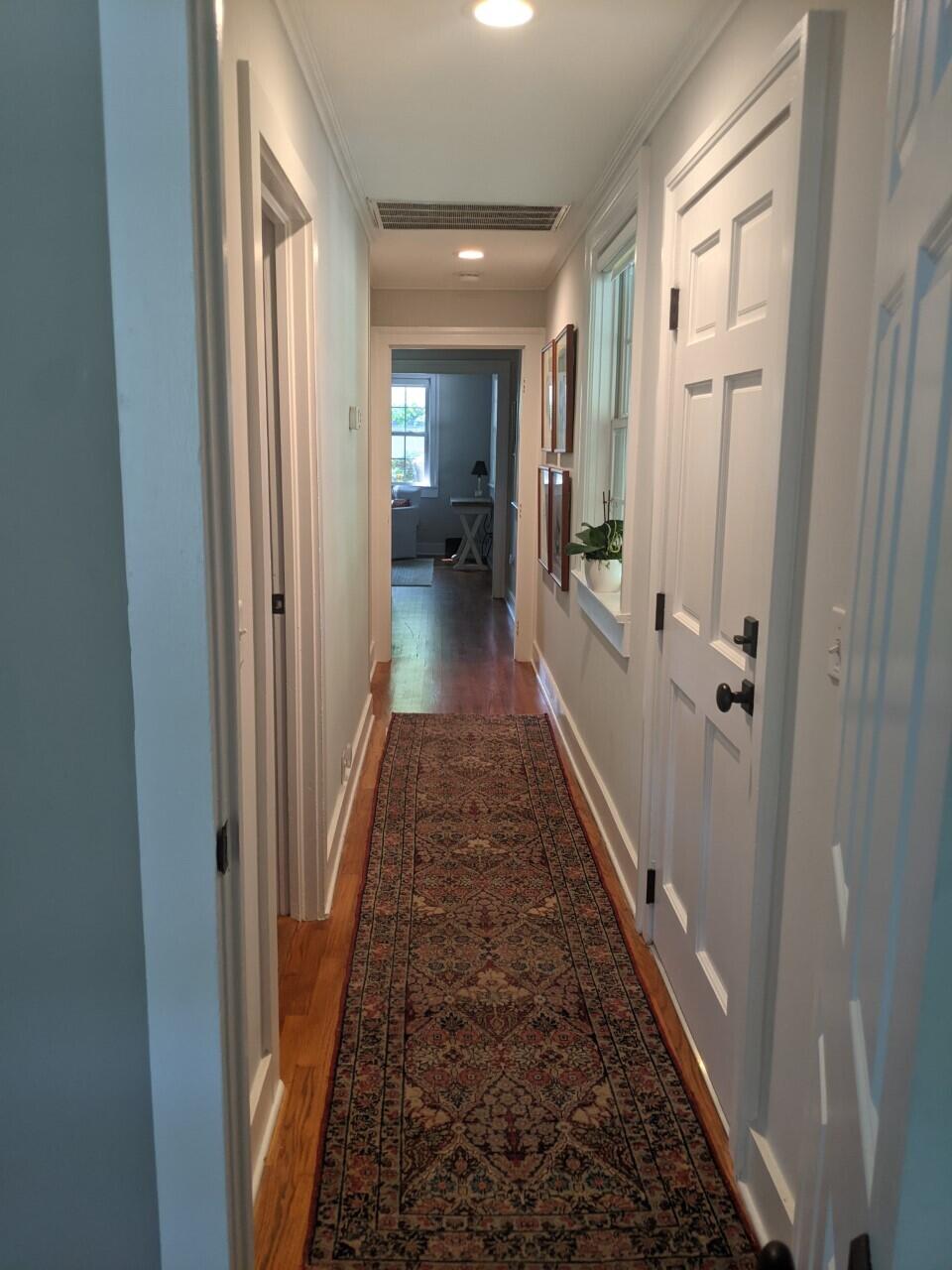 36 Charlotte Street, Unit 2 Charleston, SC 29403 - Photo 13 of 37 Nice rugs