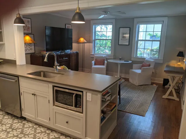 $3,750 | 36 Charlotte Street, Unit 2, Charleston, SC 29403