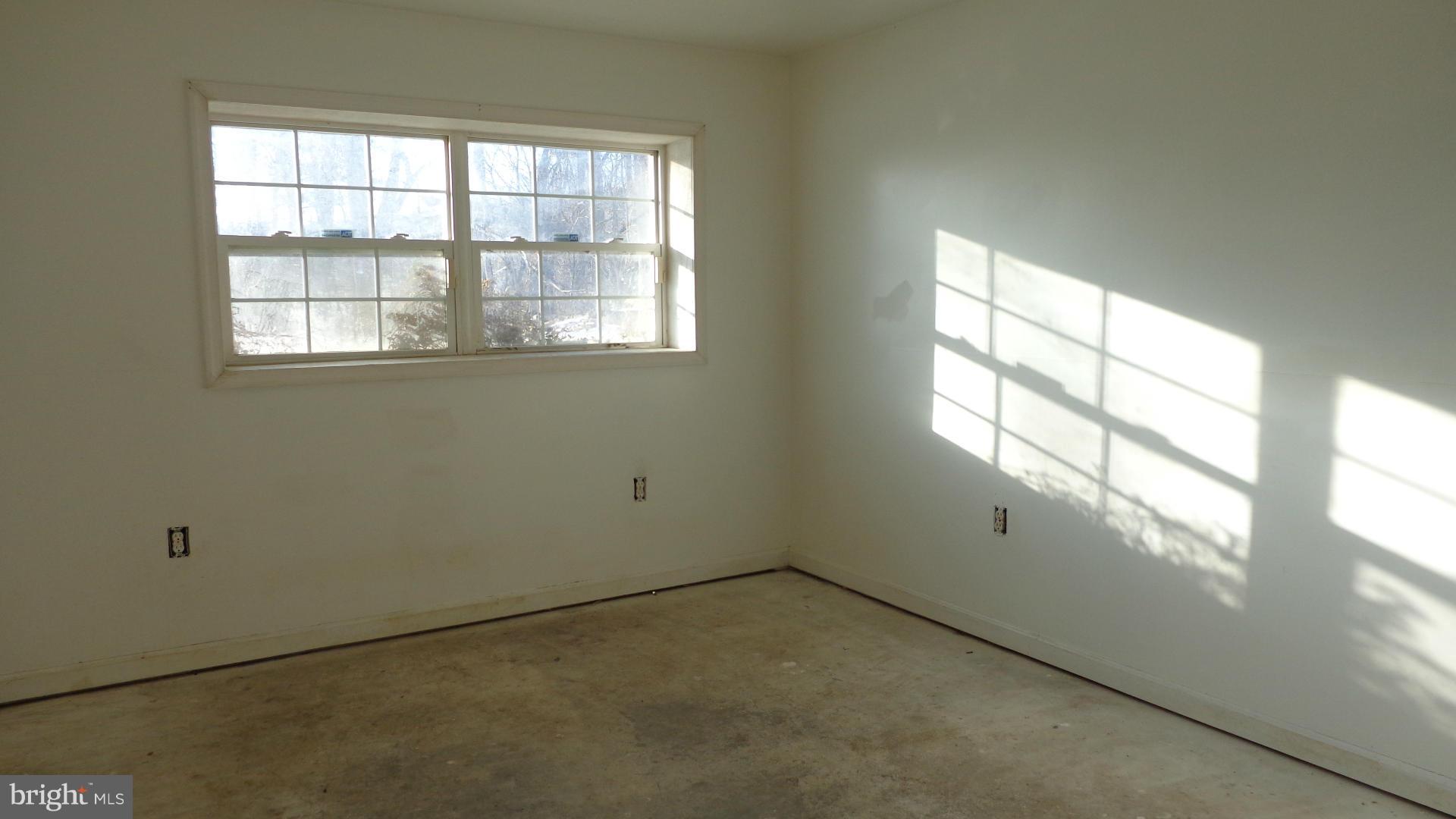 509 Windy Pines Road Front Royal, VA 22630 - Photo 21 of 22 Interior (General)