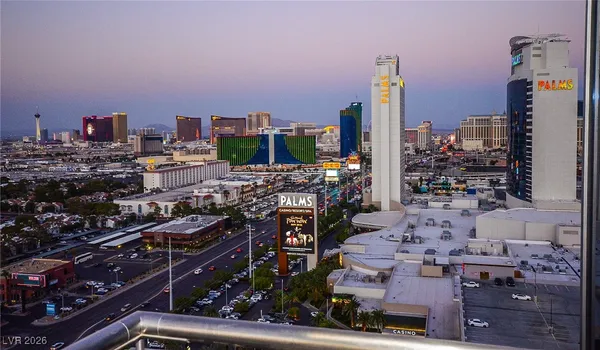 $3,750 | 4381 West Flamingo Road, Unit 2302, Las Vegas, NV 89103