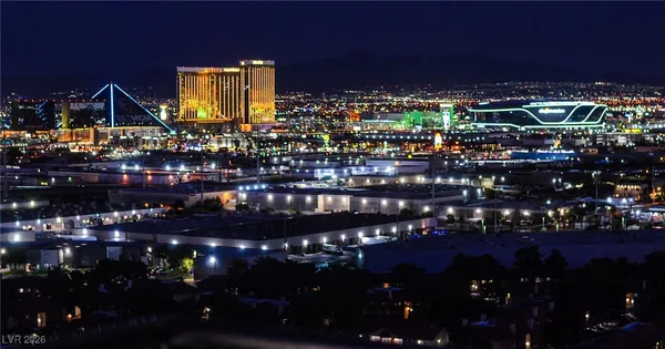 $3,750 | 4381 West Flamingo Road, Unit 2302, Las Vegas, NV 89103