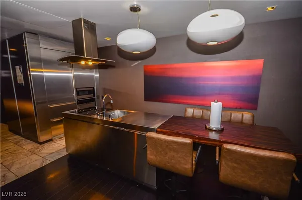 $3,750 | 4381 West Flamingo Road, Unit 2302, Las Vegas, NV 89103