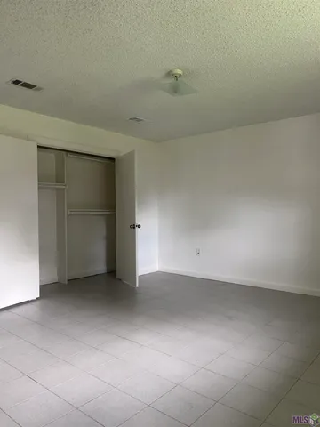 $329,500 | 1434 Charing Cross Drive, Baton Rouge, LA 70810