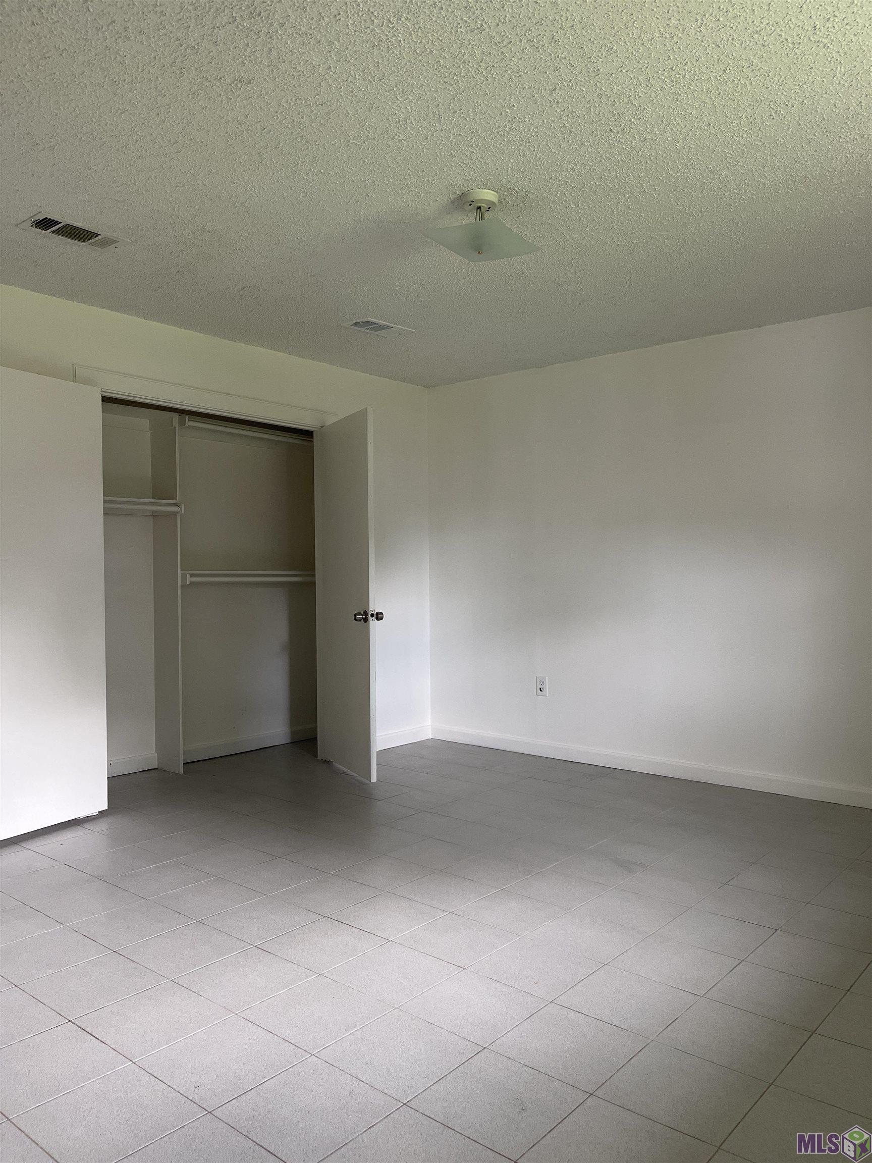 1434 Charing Cross Drive Baton Rouge, LA 70810 - Photo 9 of 11