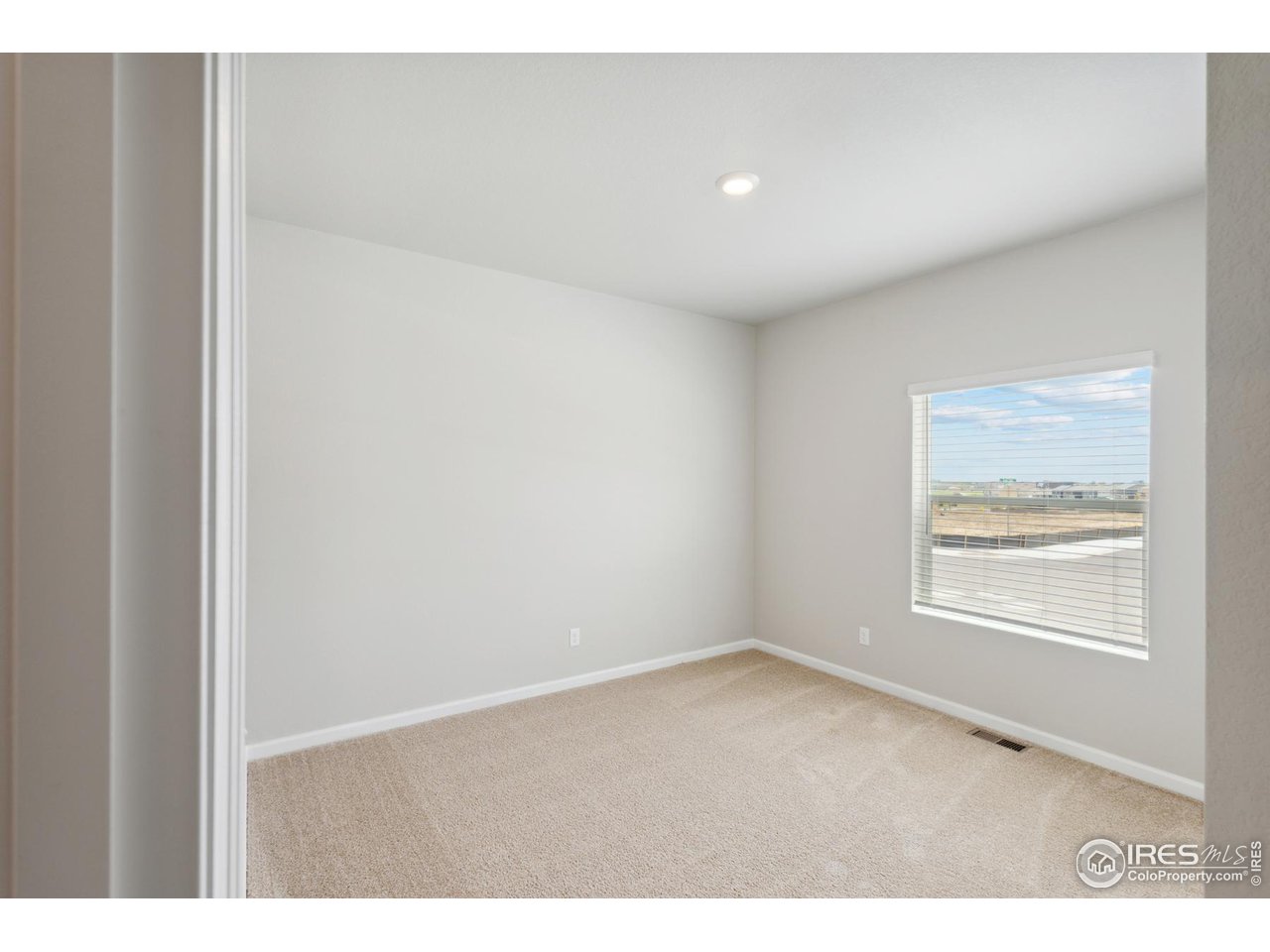 952 Cascade Falls Street Severance, CO 80550 - Photo 13 of 32