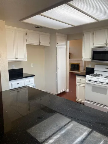 $2,995 | 16502 Mango Way, Lake Elsinore, CA 92530