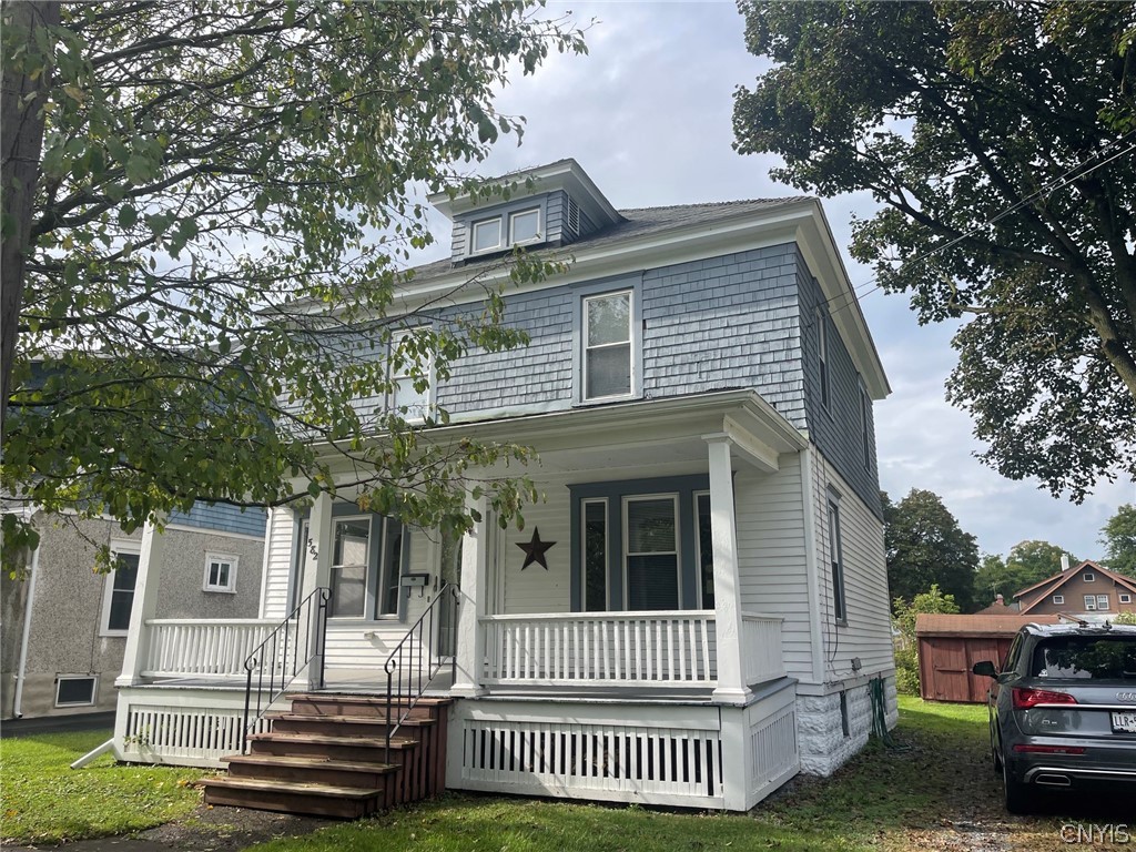 582 Elizabeth Street Oneida, NY 13421 - Photo 3 of 34 Gallery Image 3