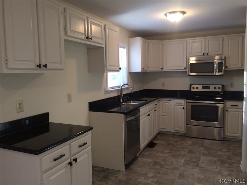 13500 Nile Road Chester, VA 23831 - Photo 5 of 14 Gallery Image 5