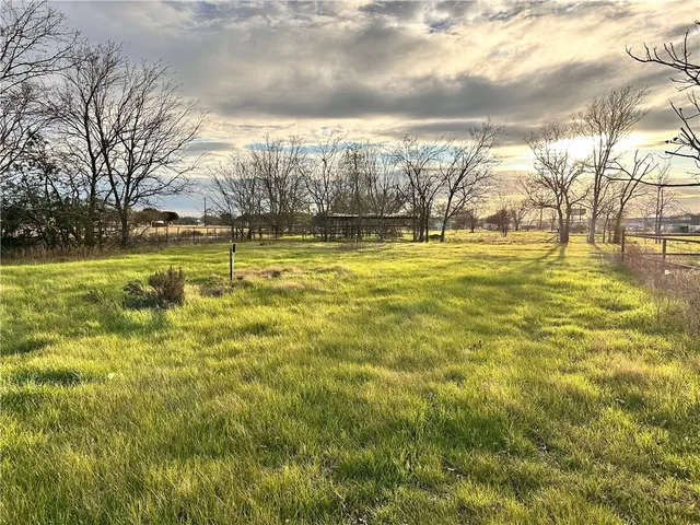 $2,600 | 9350 East State Highway 21, Bryan, TX 77808