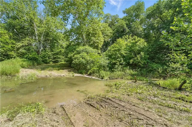 $1,300,000 | V Road, Weston, MO 64098