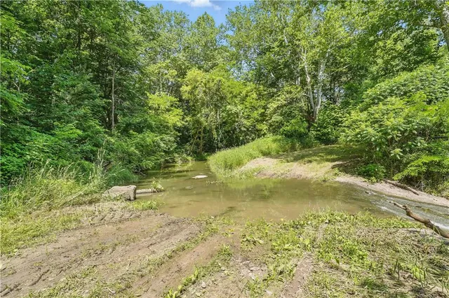 $1,300,000 | V Road, Weston, MO 64098