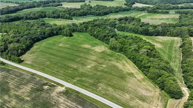 $1,300,000 | V Road, Weston, MO 64098