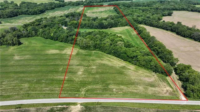 $1,300,000 | V Road, Weston, MO 64098