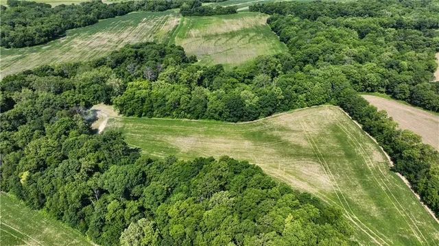 $1,300,000 | V Road, Weston, MO 64098