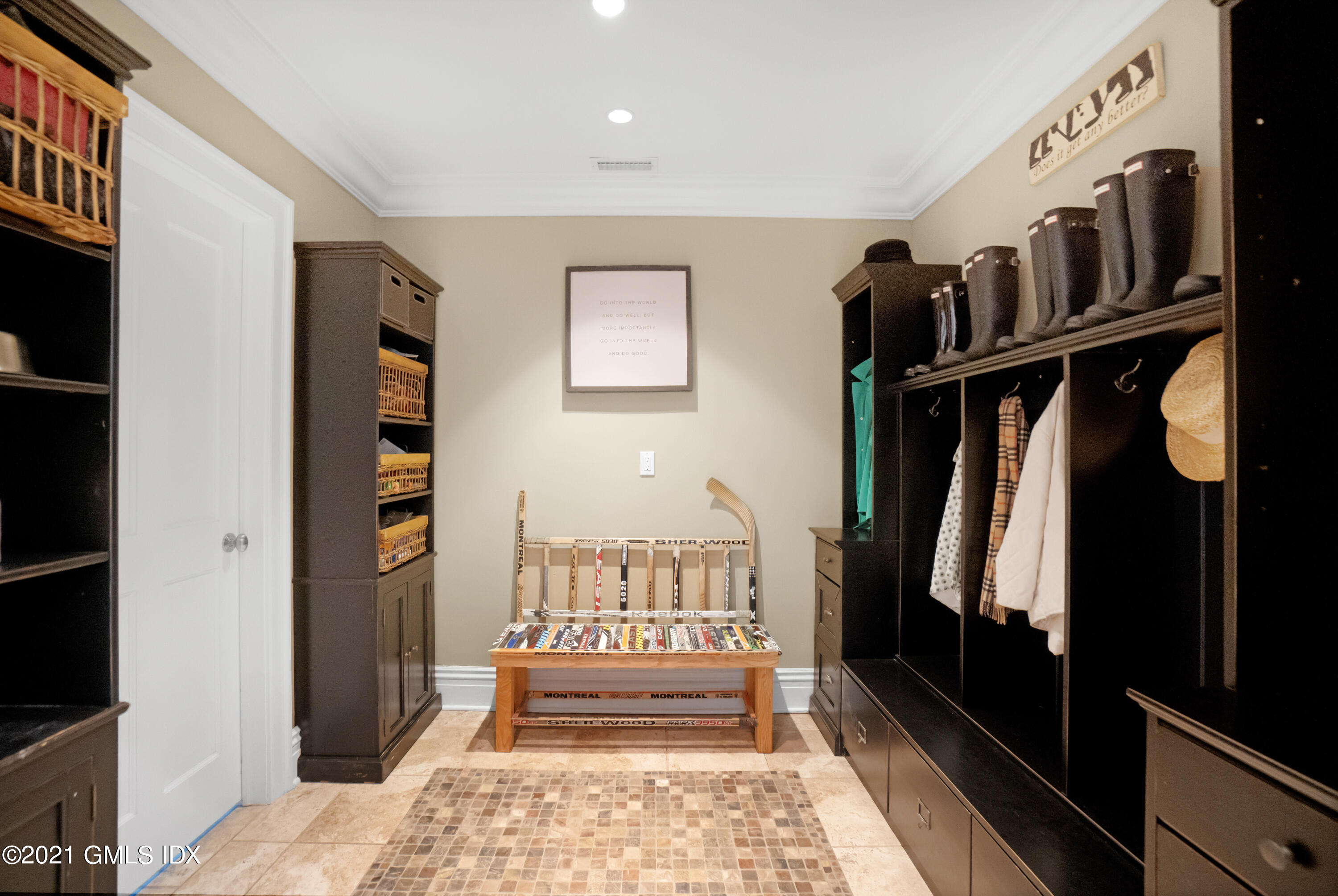 20 Ballwood Road Old Greenwich, CT 06870 - Photo 25 of 32 a view of an entryway with a rug