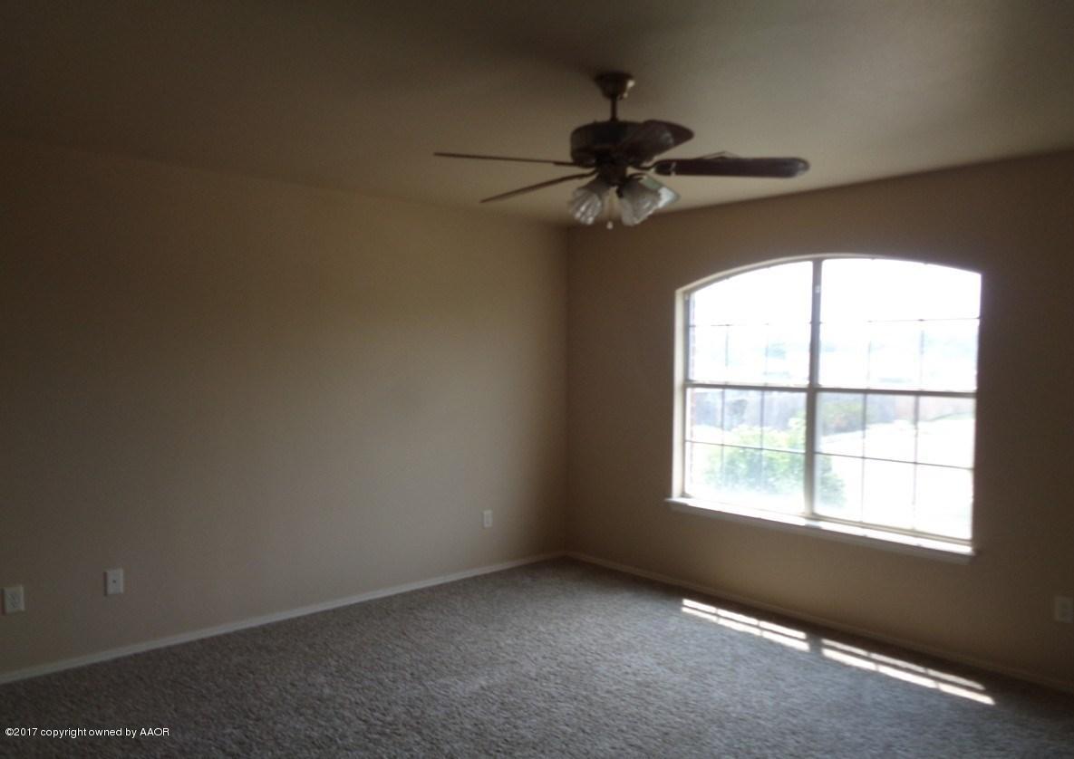 1100 Rushmore Drive Amarillo, TX 79110 - Photo 7 of 13 Bedroom (Master)