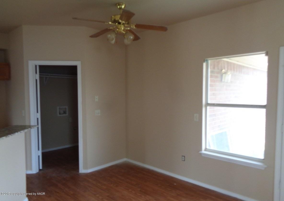 1100 Rushmore Drive Amarillo, TX 79110 - Photo 8 of 13 Breakfast Nook