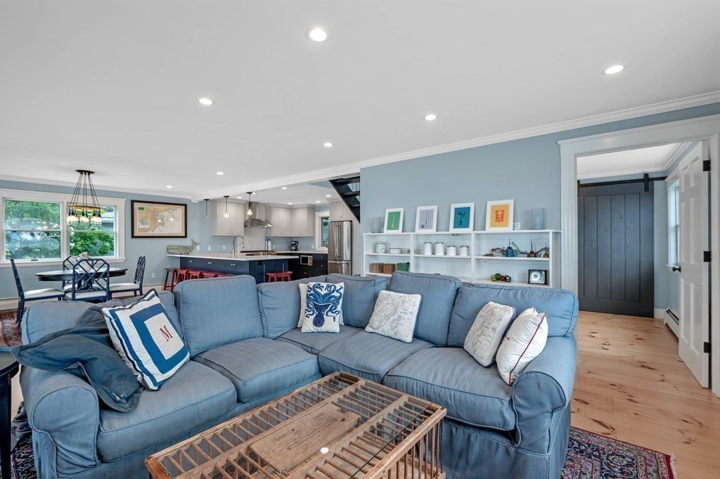 16 Nonantum Road Marblehead, MA 01945 - Photo 11 of 28