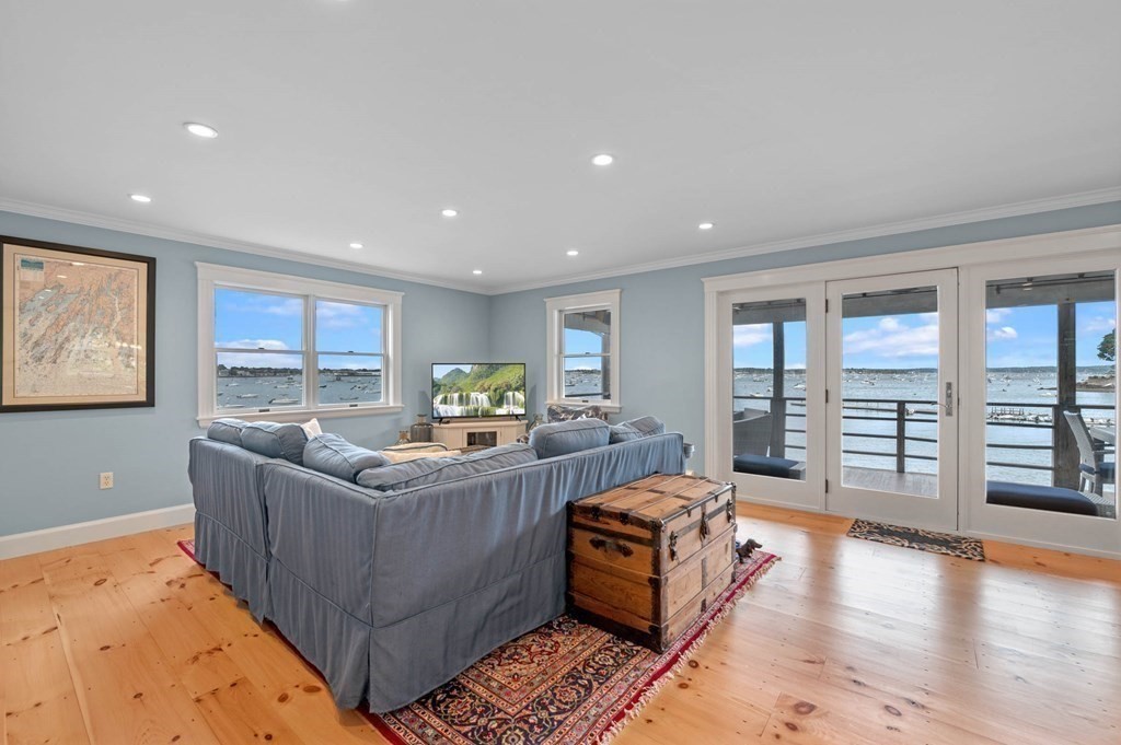 16 Nonantum Road Marblehead, MA 01945 - Photo 12 of 28