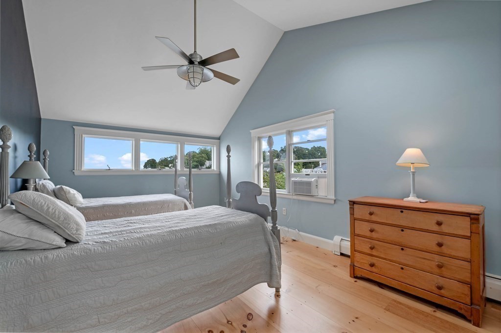 16 Nonantum Road Marblehead, MA 01945 - Photo 19 of 28