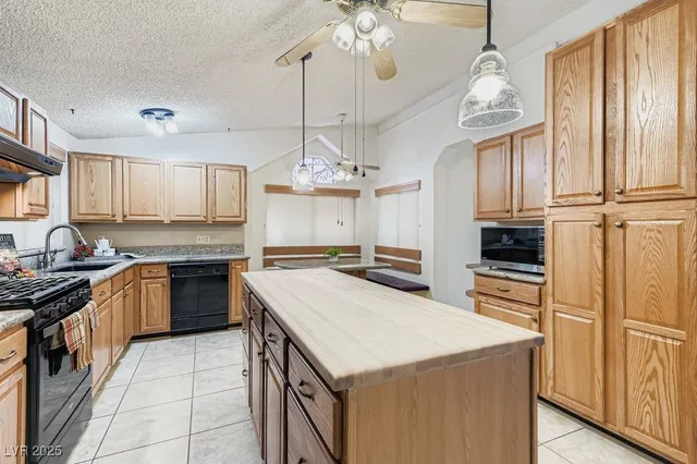 $324,900 | 504 Topaz Avenue, Henderson, NV 89015