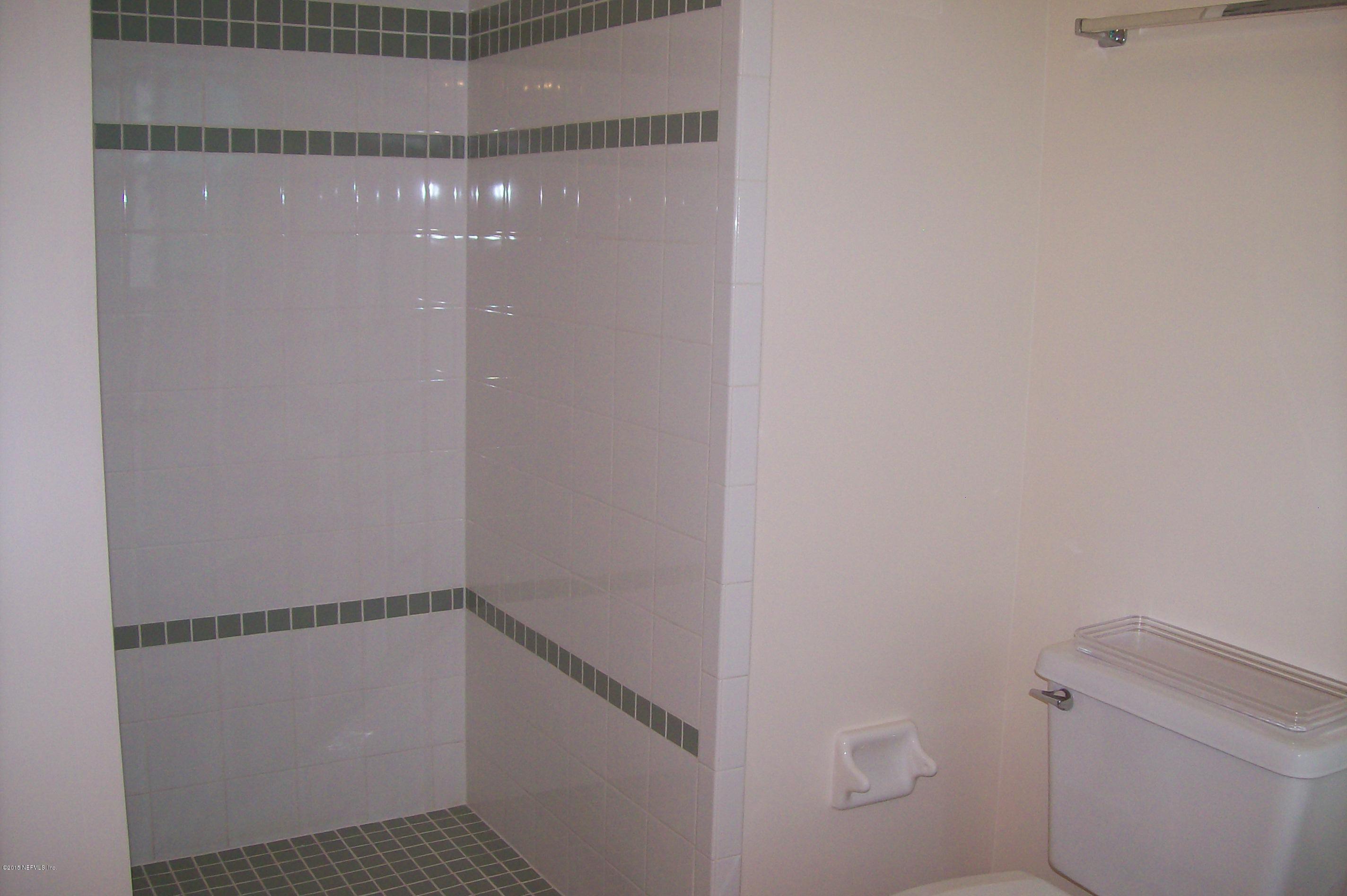 131 Mariner Road St. Augustine Shores, FL 32086 - Photo 18 of 25 131 Mariner - MB Tiled Shower