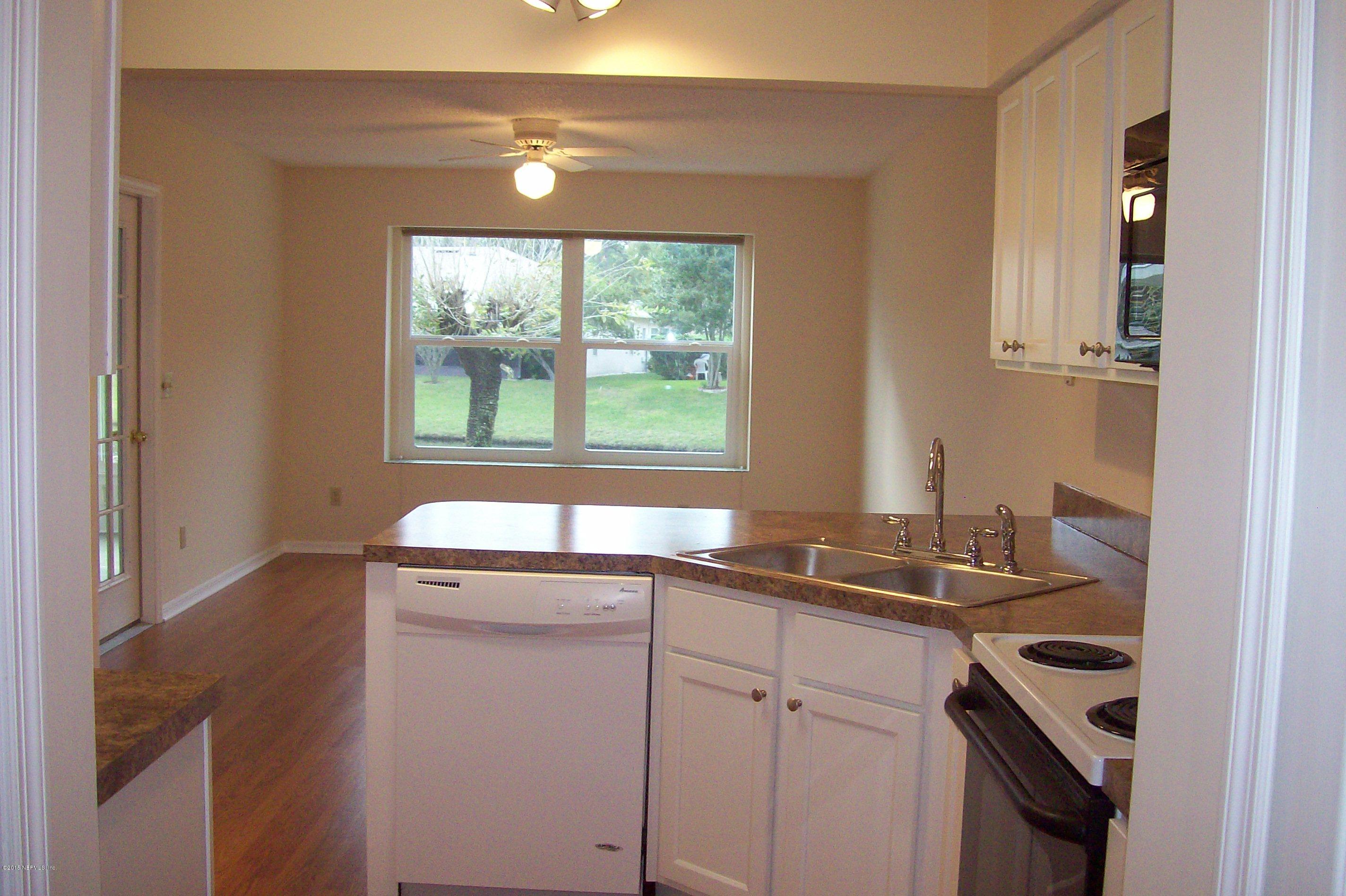 131 Mariner Road St. Augustine Shores, FL 32086 - Photo 9 of 25 131 Mariner - Kitchen 2