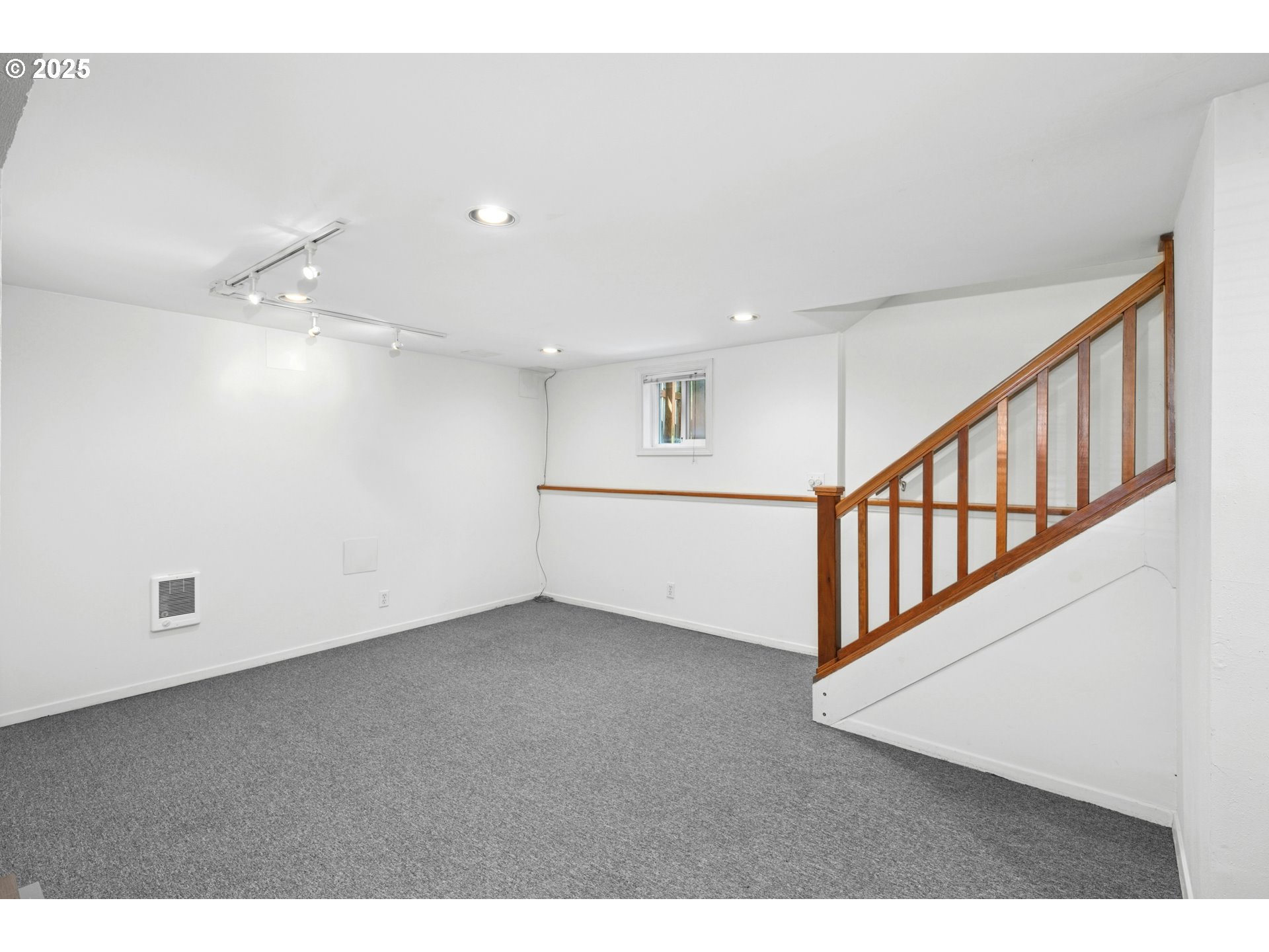 3955 Southeast Madison Street Portland, OR 97214 - Photo 19 of 35