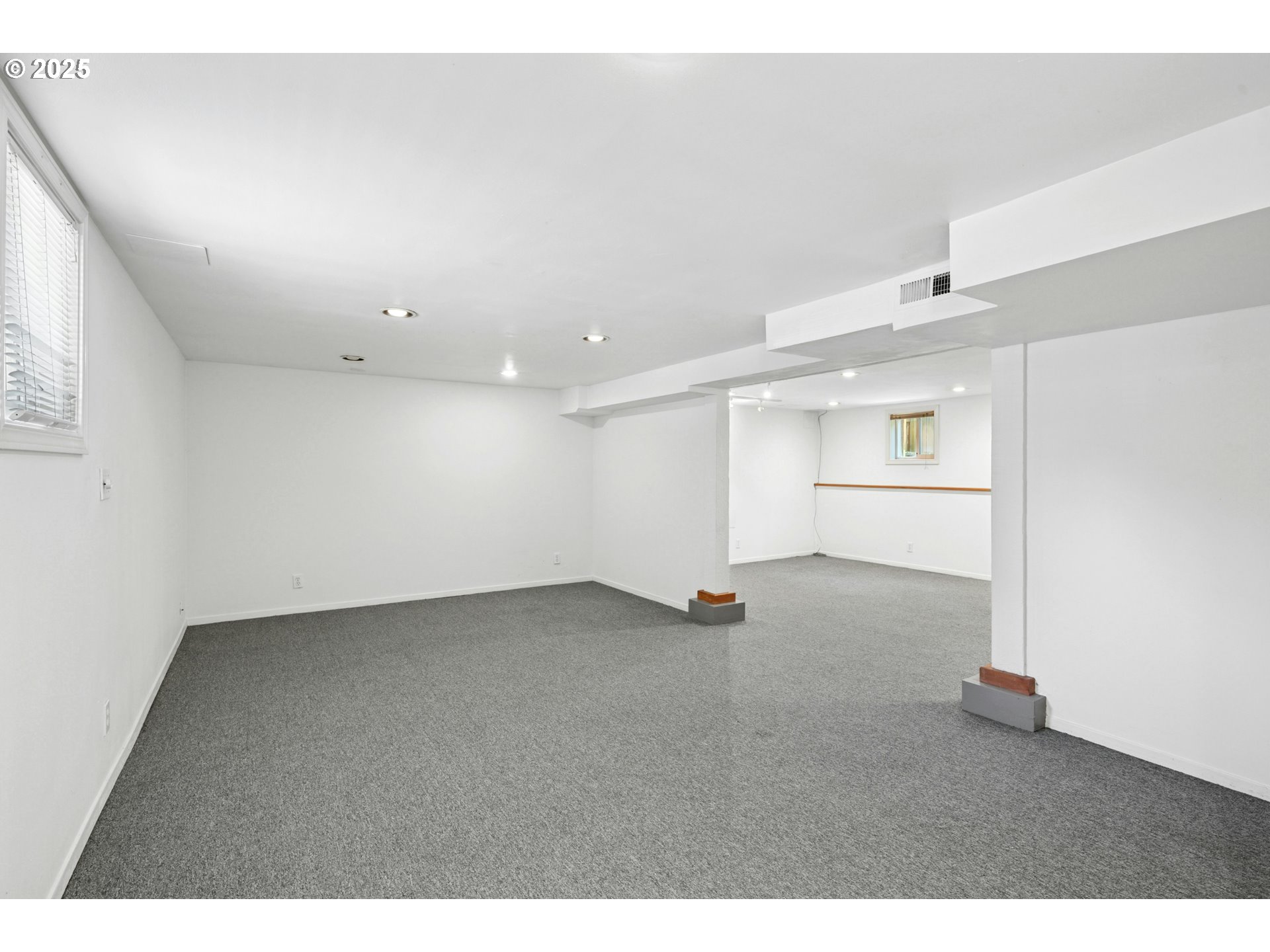 3955 Southeast Madison Street Portland, OR 97214 - Photo 22 of 35