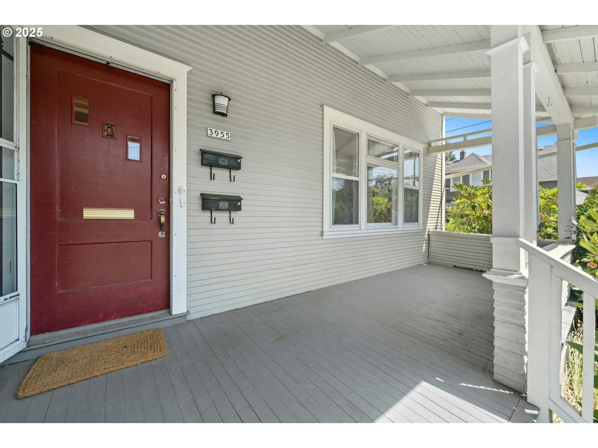 3955 Southeast Madison Street Portland, OR 97214 - Photo 4 of 35