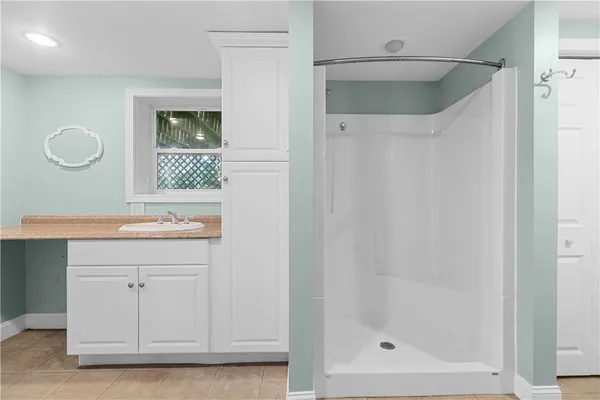 $3,400 | 25 Harris Drive, Tiverton, RI 02878