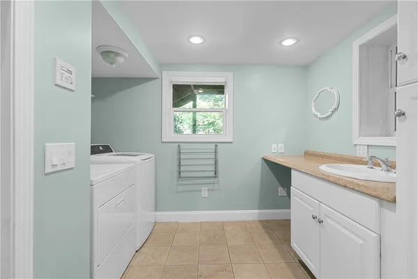 $3,400 | 25 Harris Drive, Tiverton, RI 02878