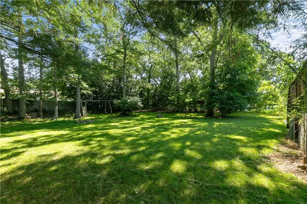 $3,400 | 25 Harris Drive, Tiverton, RI 02878