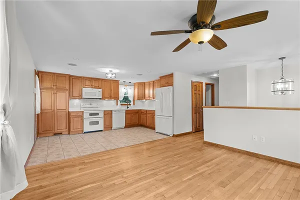 $3,400 | 25 Harris Drive, Tiverton, RI 02878